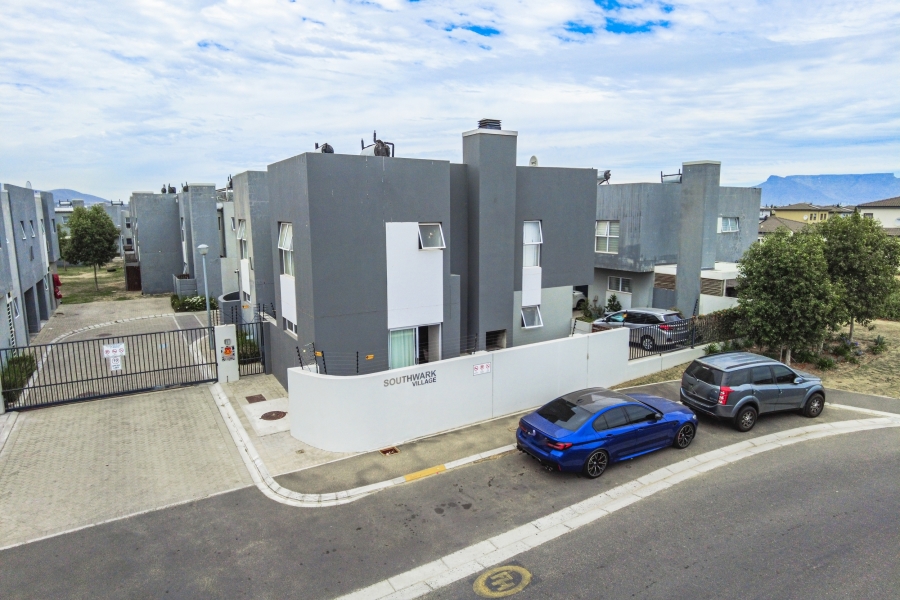 3 Bedroom Property for Sale in Parklands Western Cape